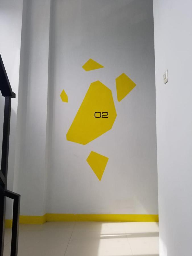 Aur Kuning Hostel Syariah Bukittinggi Exterior photo